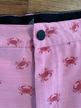 Atlantis Crab Print Stretch Golf Shorts Salmon Pink Coastal Preppy W40